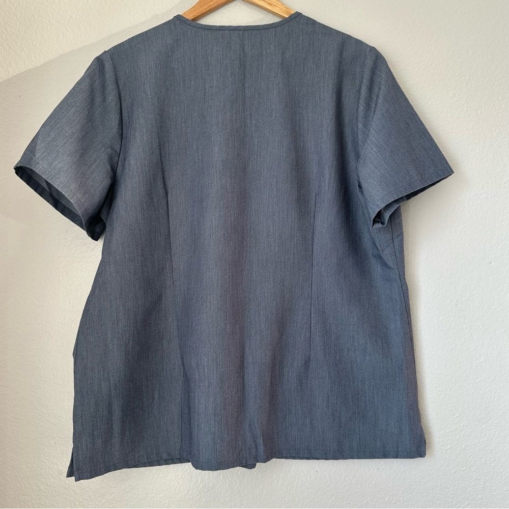 Figs Casma three pocket scrub top Graphite Size XXL Like Excellent Condition - Picture 5 of 10